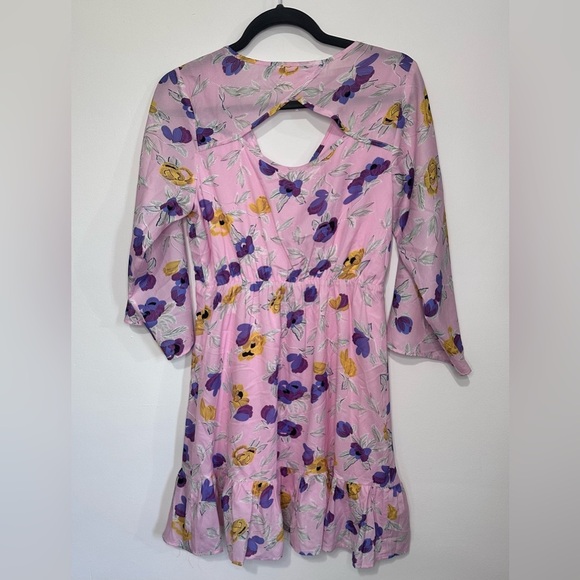 Entro Floral Pink Wrap Dress - Picture 2 of 3